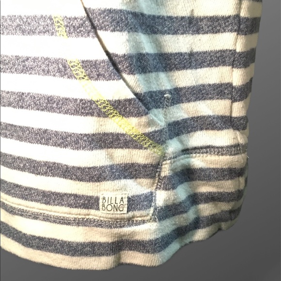 Billabong Hoodie ๐ - Picture 3 of 3